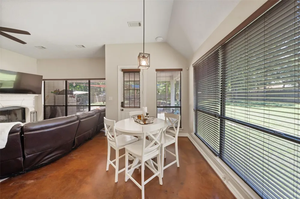 12300 Cedar Lane Willis, TX 77378