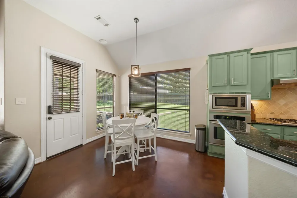 12300 Cedar Lane Willis, TX 77378