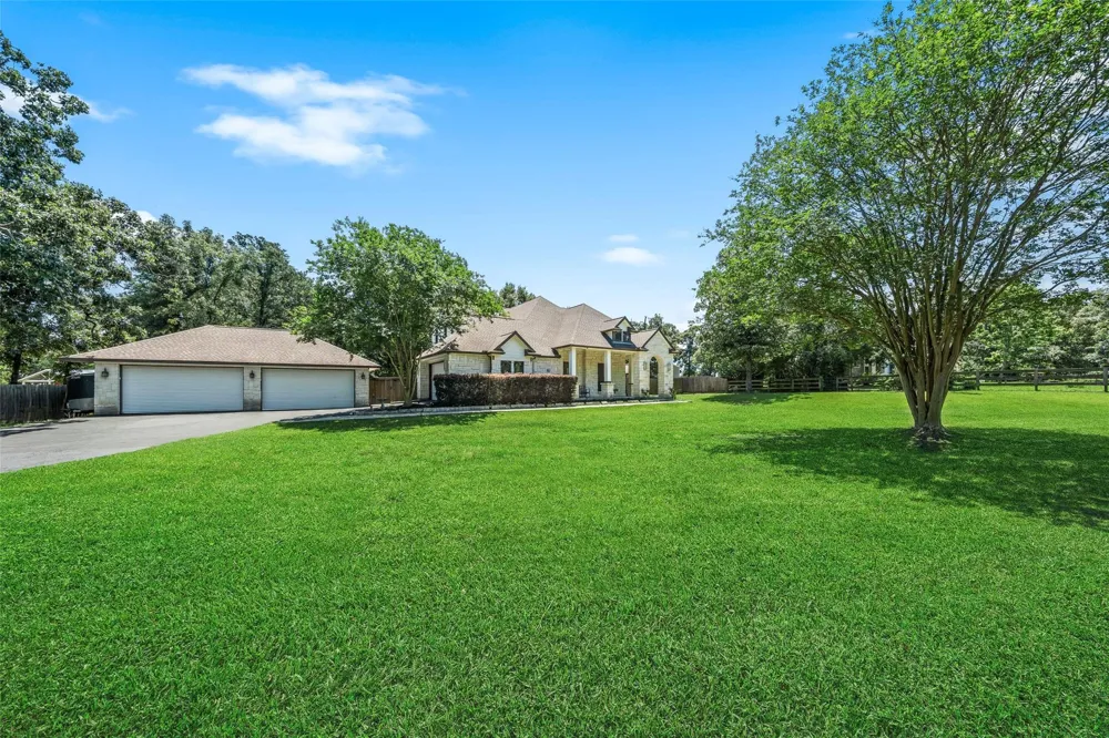 12300 Cedar Lane Willis, TX 77378