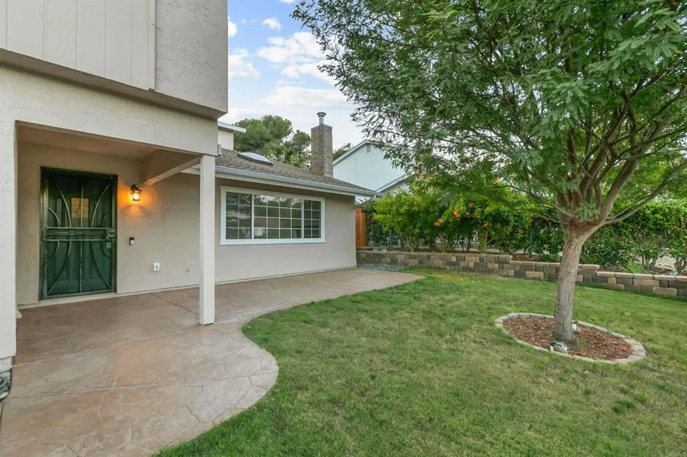 3813 Sierra Morena Avenue Carlsbad, CA 92010