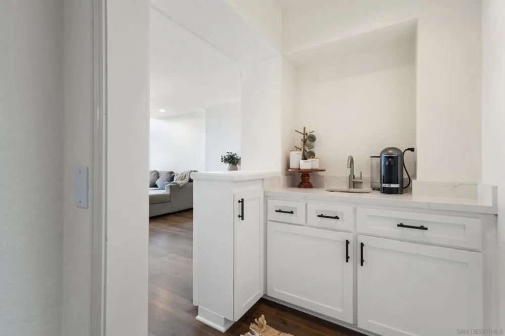 984 S Rim Crest Dr #7 Anaheim, CA 92807
