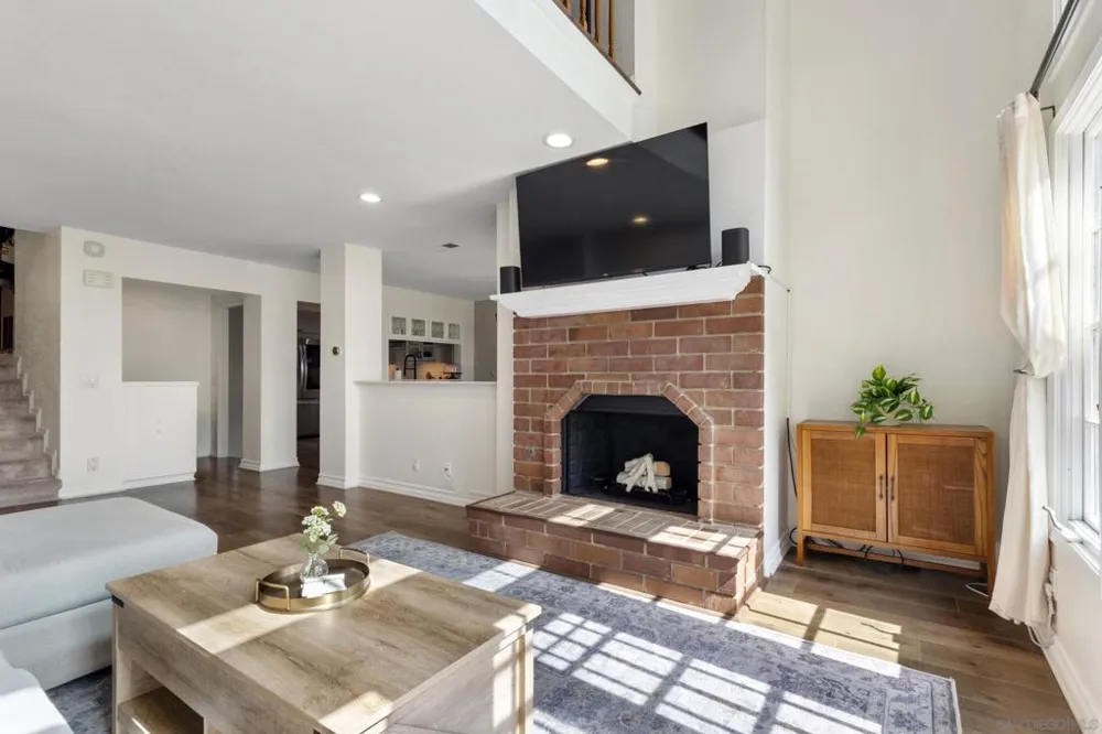 984 S Rim Crest Dr #7 Anaheim, CA 92807