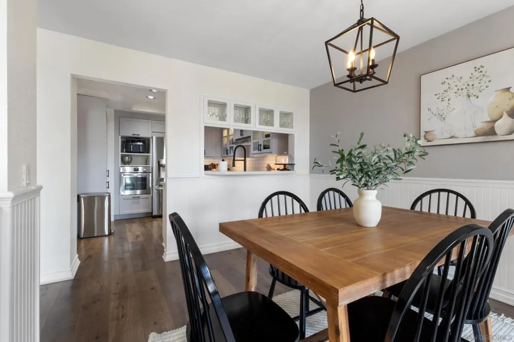 984 S Rim Crest Dr #7 Anaheim, CA 92807