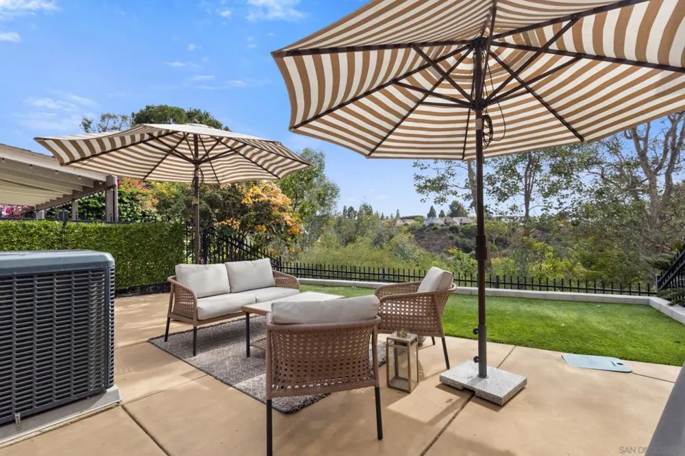 984 S Rim Crest Dr #7 Anaheim, CA 92807