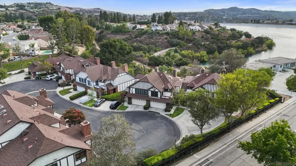 984 S Rim Crest Dr #7 Anaheim, CA 92807