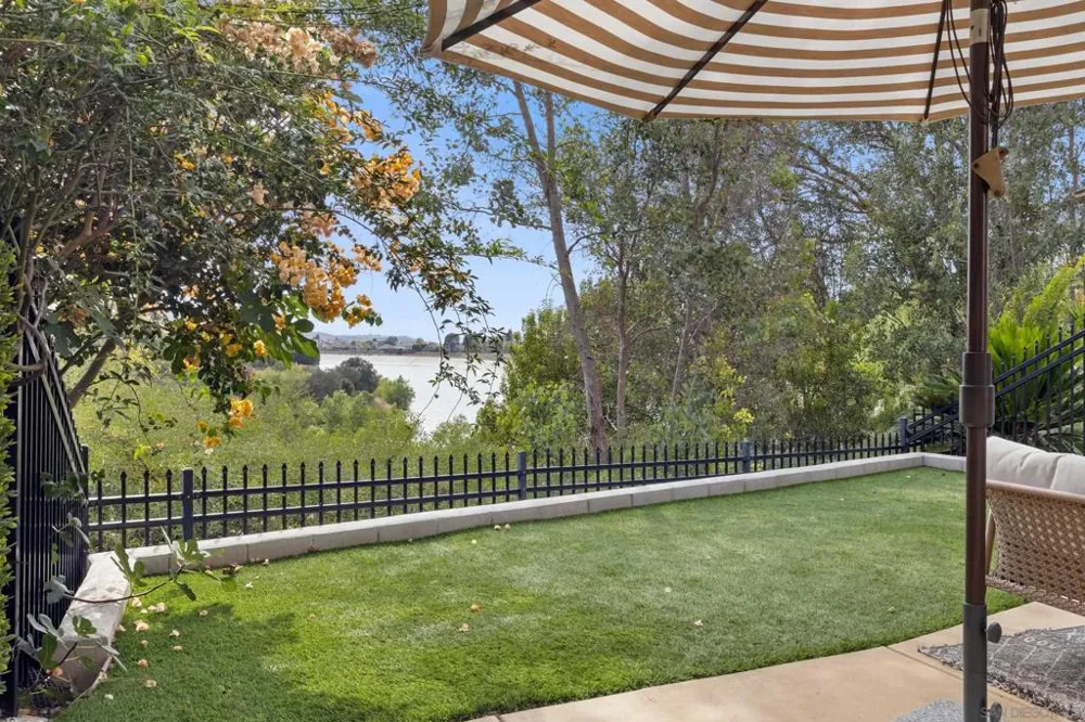984 S Rim Crest Dr #7 Anaheim, CA 92807