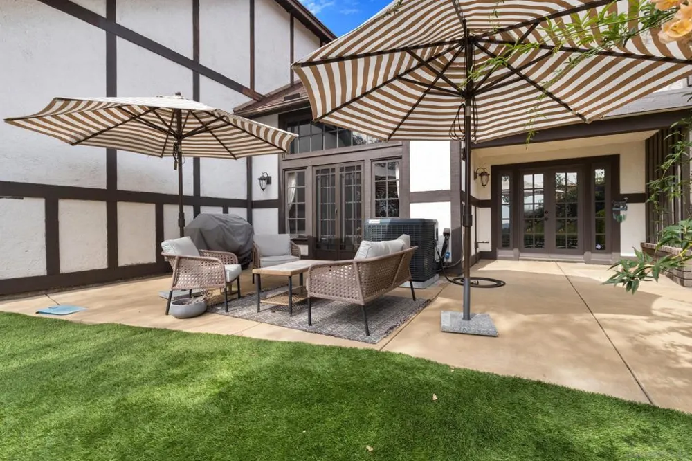 984 S Rim Crest Dr #7 Anaheim, CA 92807