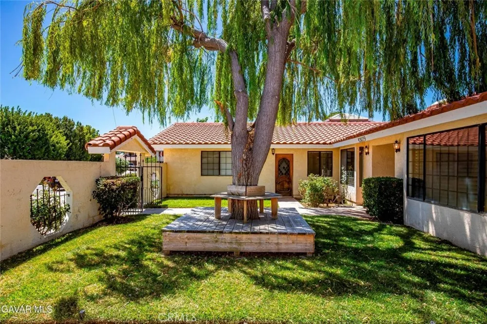 43029 Ed Halley Lancaster, CA 93536