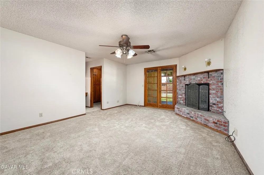 43029 Ed Halley Lancaster, CA 93536