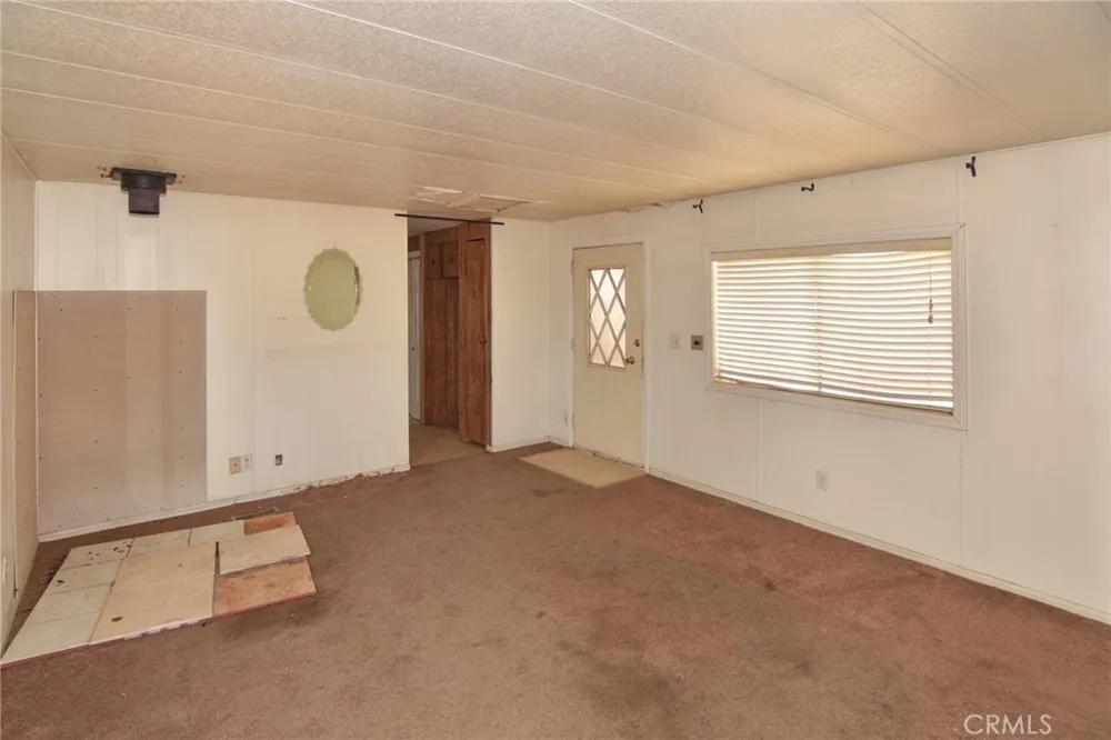 8730 Eaby Road Phelan, CA 92371