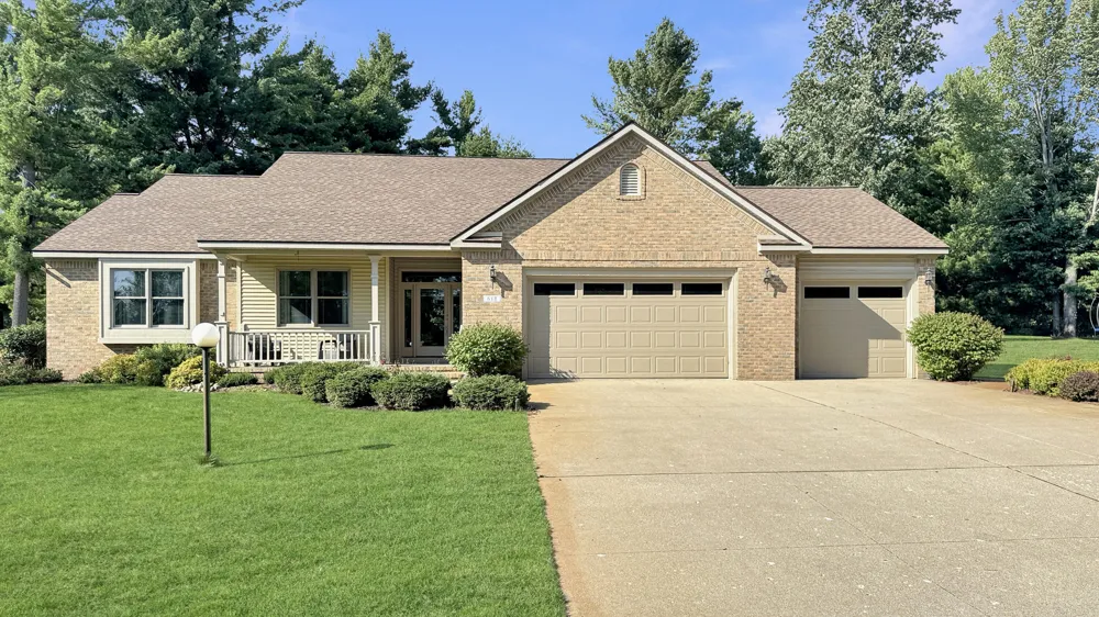 618 White Pine Drive Cadillac, MI 49601