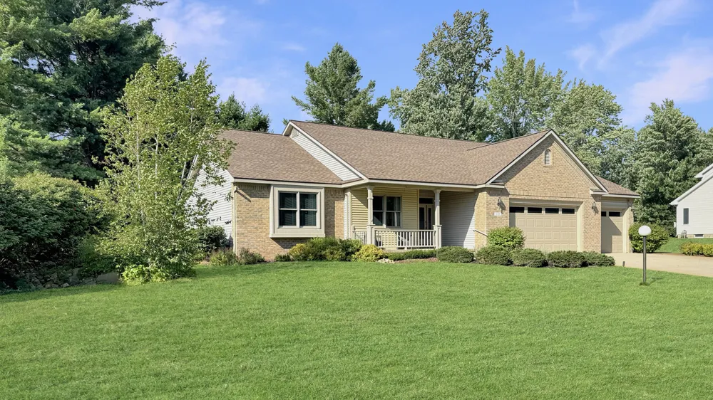 618 White Pine Drive Cadillac, MI 49601