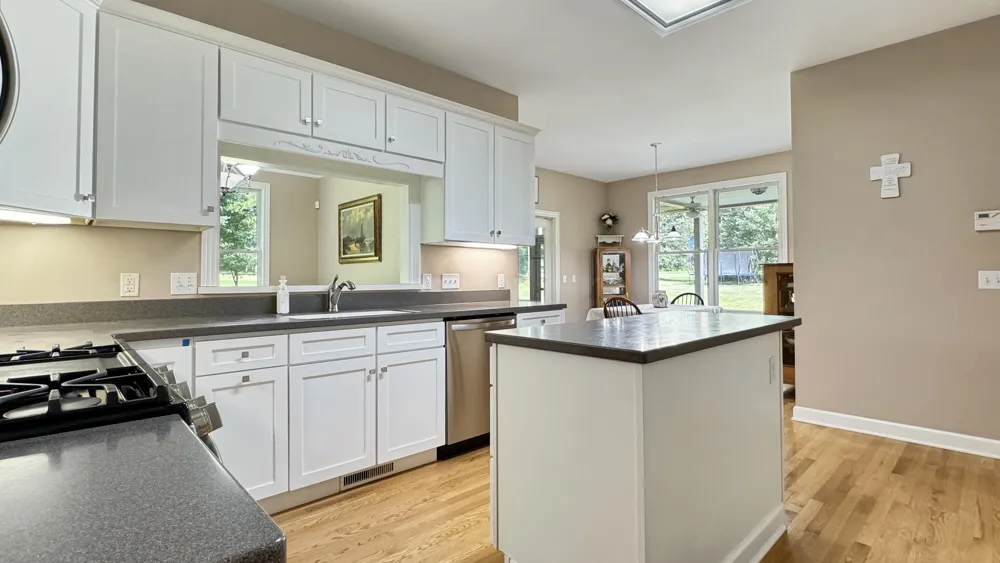 618 White Pine Drive Cadillac, MI 49601