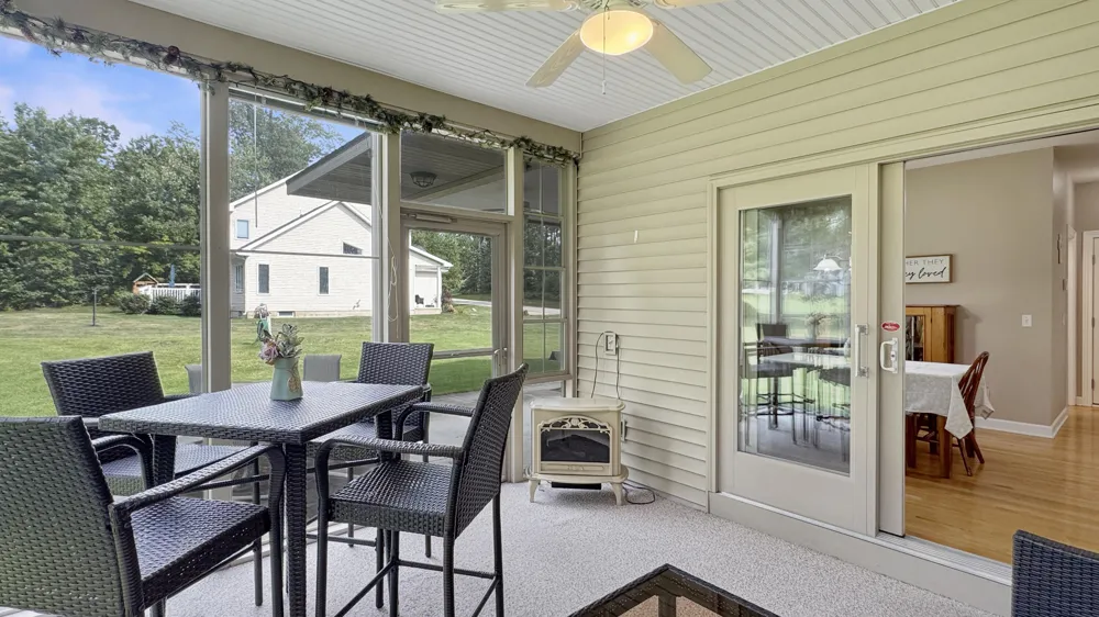 618 White Pine Drive Cadillac, MI 49601
