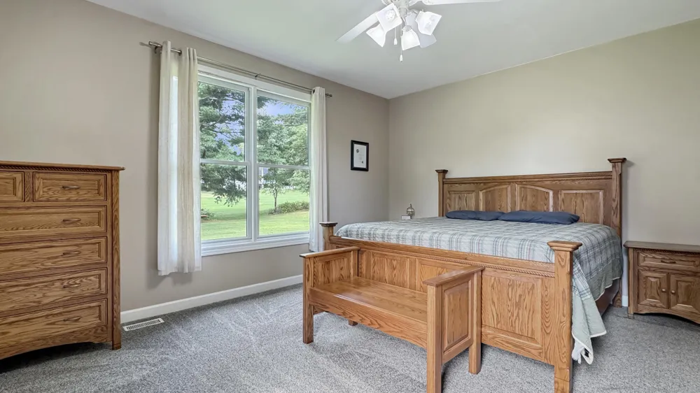 618 White Pine Drive Cadillac, MI 49601