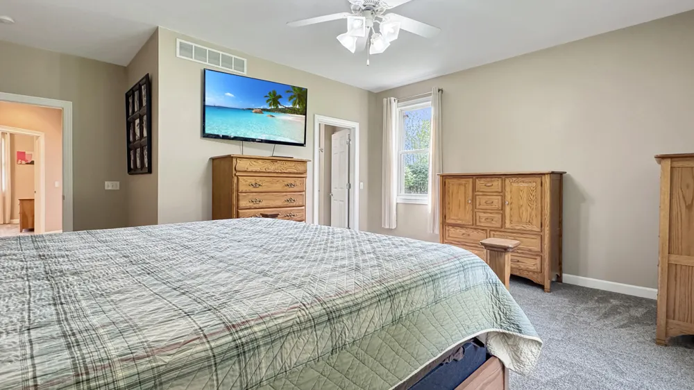 618 White Pine Drive Cadillac, MI 49601