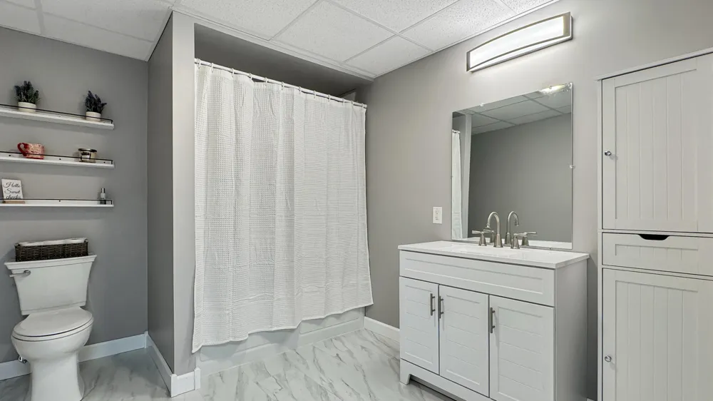 618 White Pine Drive Cadillac, MI 49601