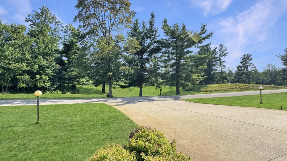 618 White Pine Drive Cadillac, MI 49601