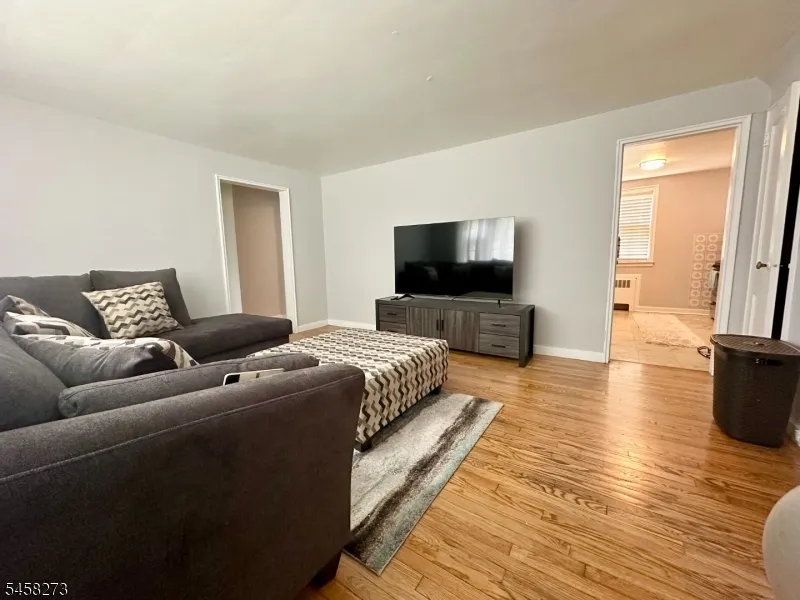 445 Morris #13D Unit 13D Springfield, NJ 07081