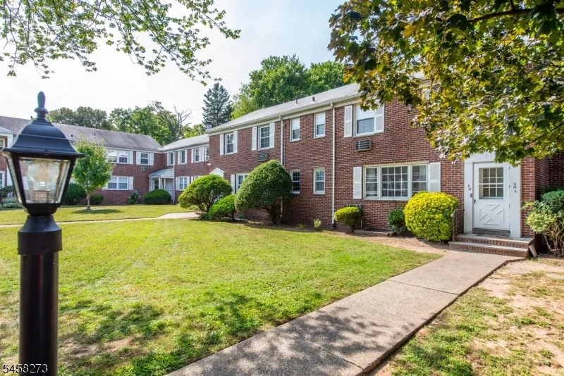 445 Morris #13D Unit 13D Springfield, NJ 07081