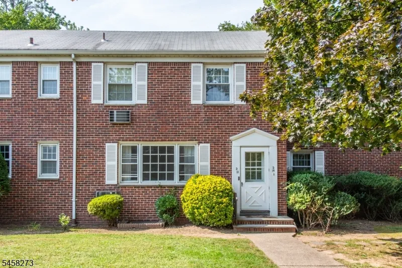 445 Morris #13D Unit 13D Springfield, NJ 07081