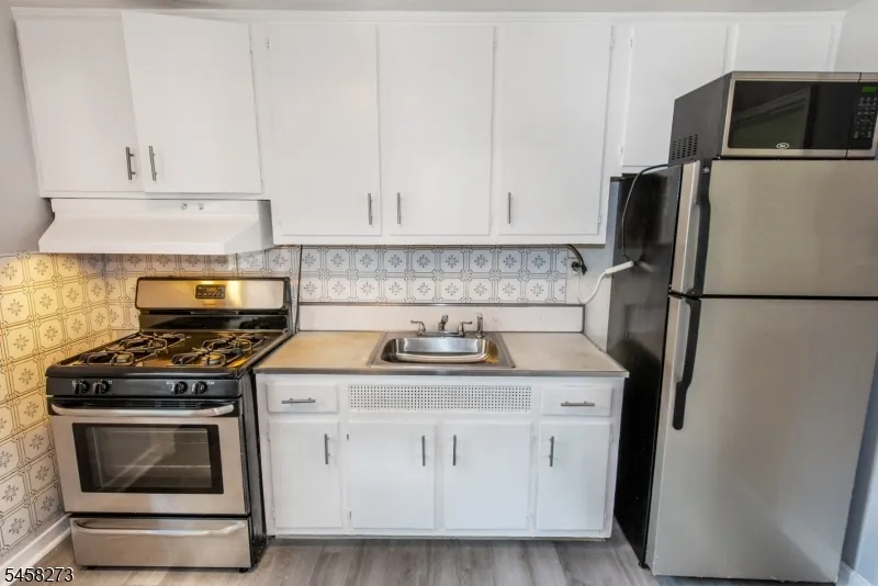 445 Morris #13D Unit 13D Springfield, NJ 07081