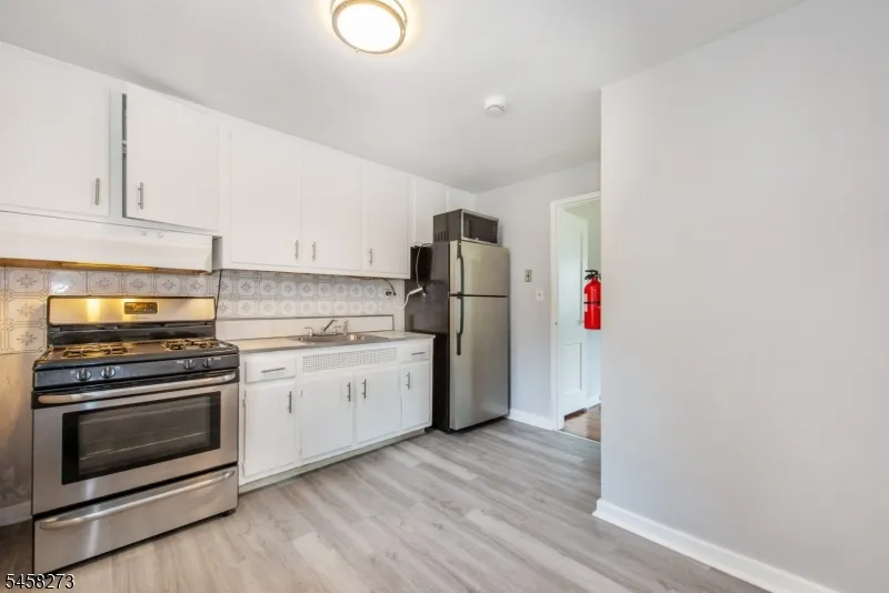 445 Morris #13D Unit 13D Springfield, NJ 07081
