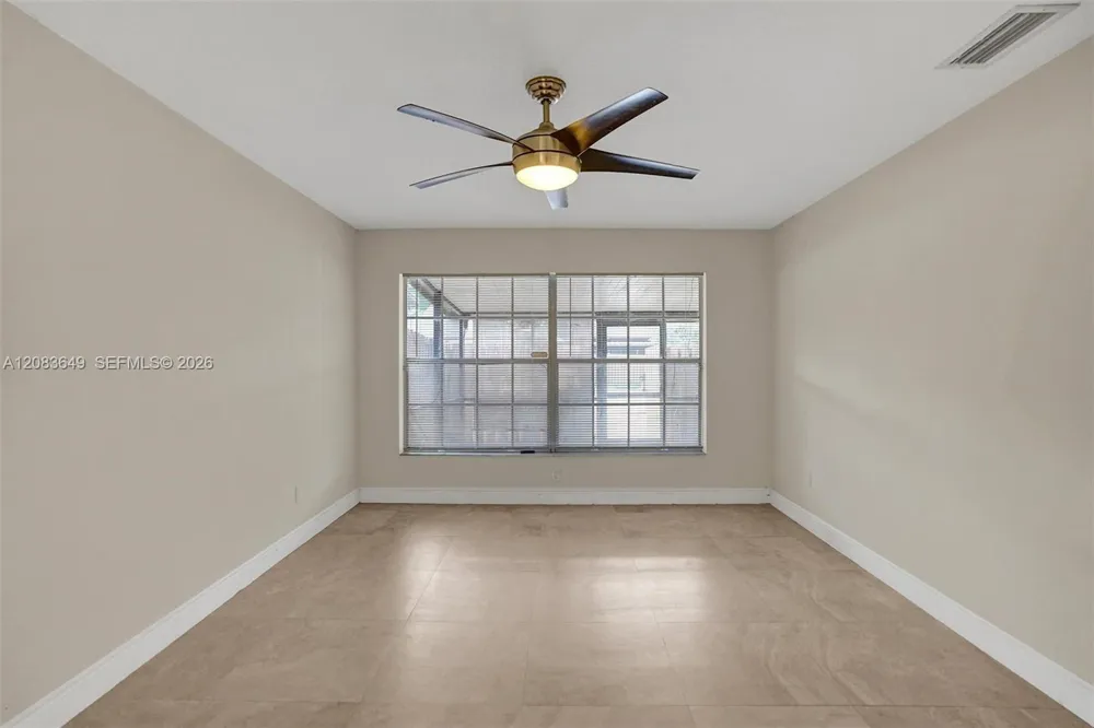 7532 Nova Dr #19 Davie, FL 33317