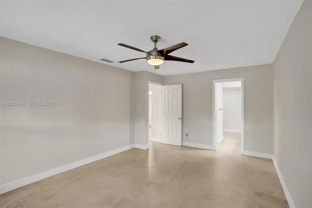 7532 Nova Dr #19 Davie, FL 33317