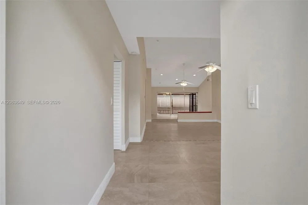 7532 Nova Dr #19 Davie, FL 33317