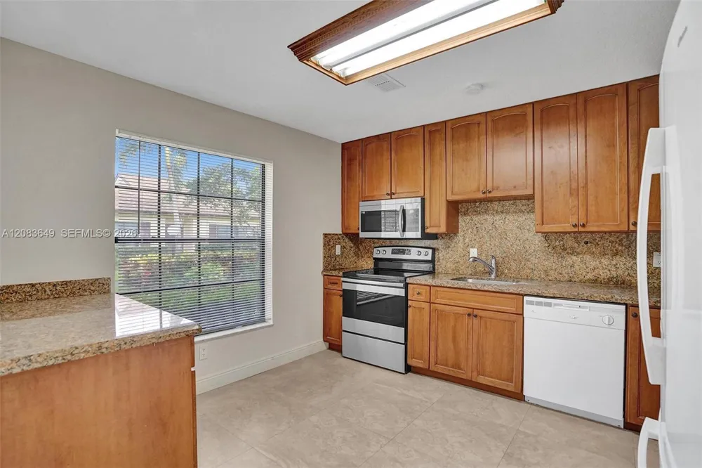 7532 Nova Dr #19 Davie, FL 33317