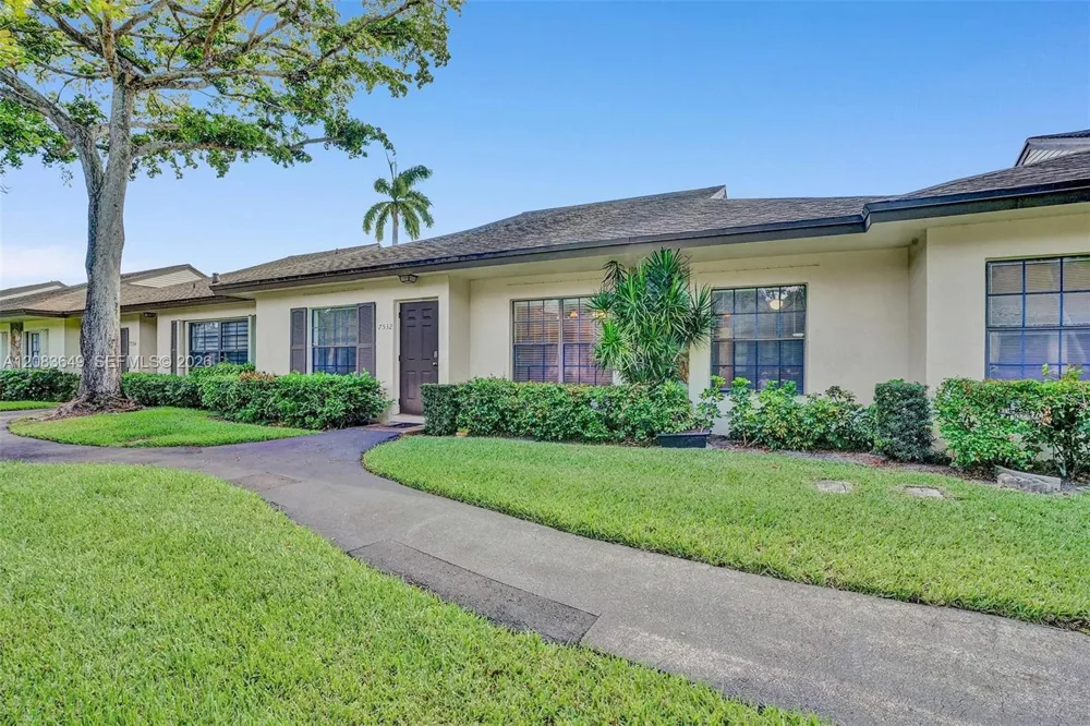7532 Nova Dr #19 Davie, FL 33317