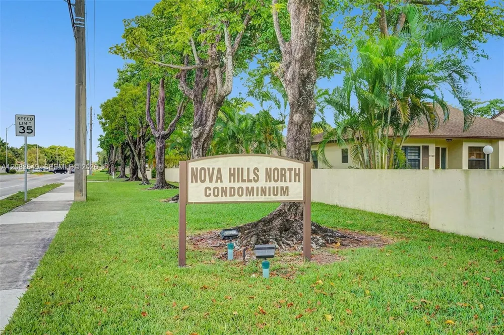 7532 Nova Dr #19 Davie, FL 33317