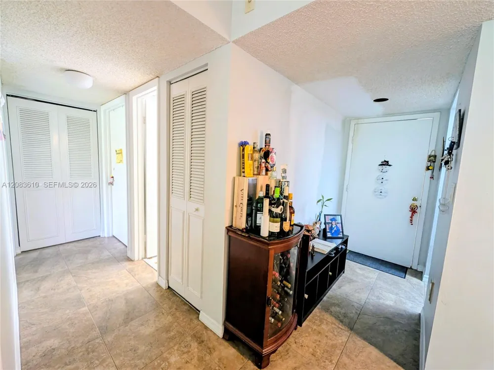 8075 SW 107th Ave #123 Miami, FL 33173