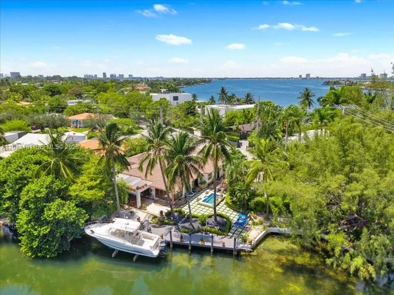 1150 Biscayne Point Rd Miami Beach, FL 33141
