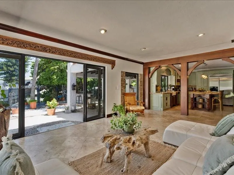 1150 Biscayne Point Rd Miami Beach, FL 33141