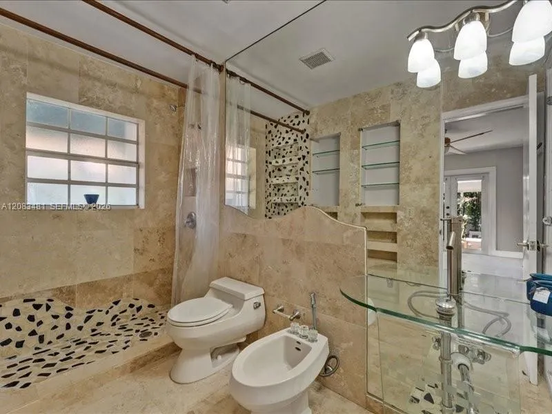 1150 Biscayne Point Rd Miami Beach, FL 33141
