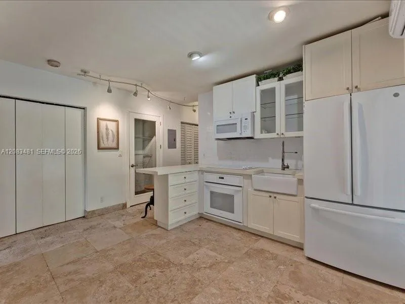 1150 Biscayne Point Rd Miami Beach, FL 33141