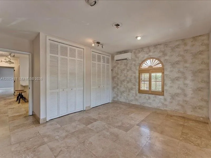 1150 Biscayne Point Rd Miami Beach, FL 33141