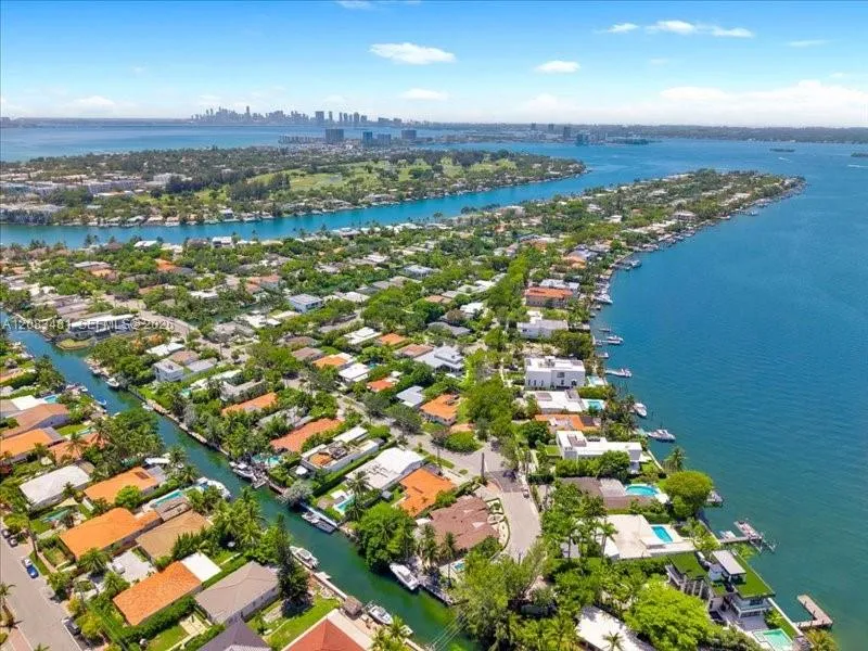 1150 Biscayne Point Rd Miami Beach, FL 33141