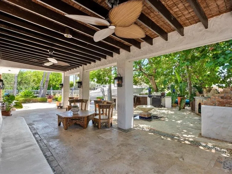 1150 Biscayne Point Rd Miami Beach, FL 33141