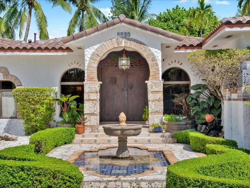 1150 Biscayne Point Rd Miami Beach, FL 33141