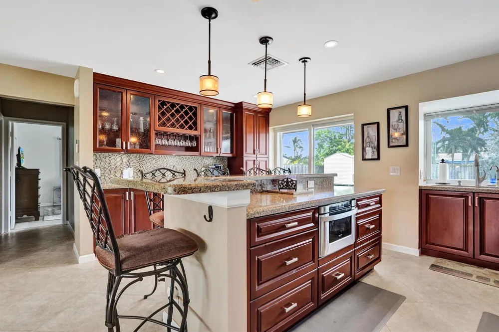 80 SE 10TH STREET Pompano Beach, FL 33060