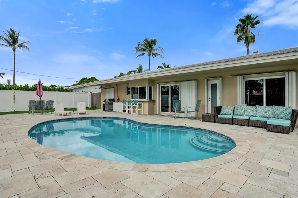 80 SE 10TH STREET Pompano Beach, FL 33060
