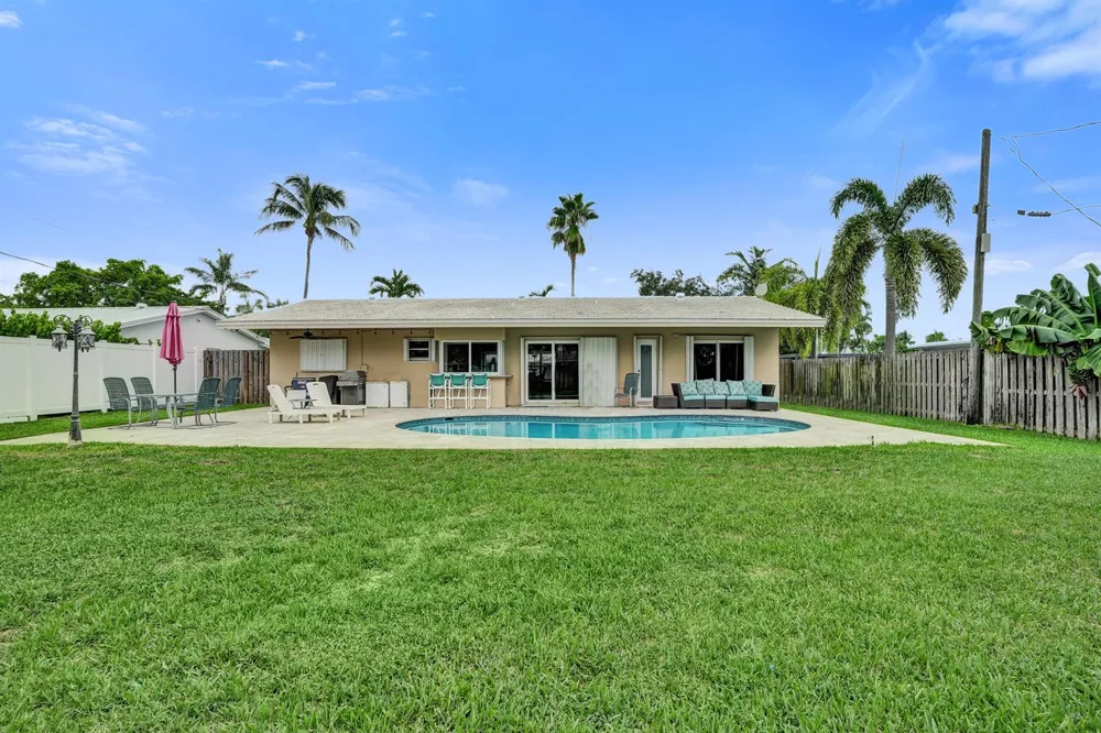 80 SE 10TH STREET Pompano Beach, FL 33060