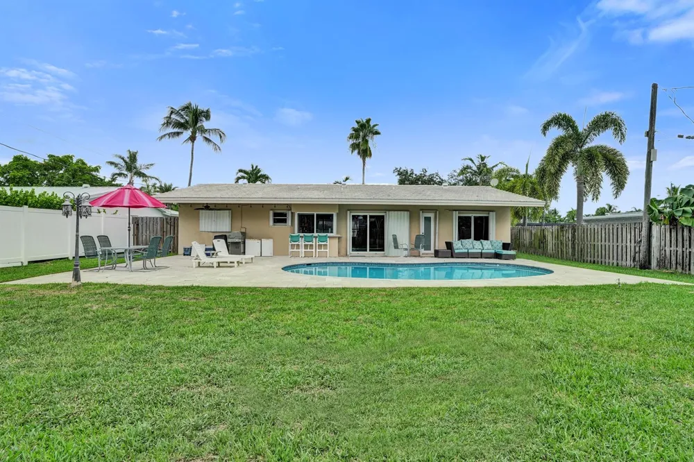80 SE 10TH STREET Pompano Beach, FL 33060