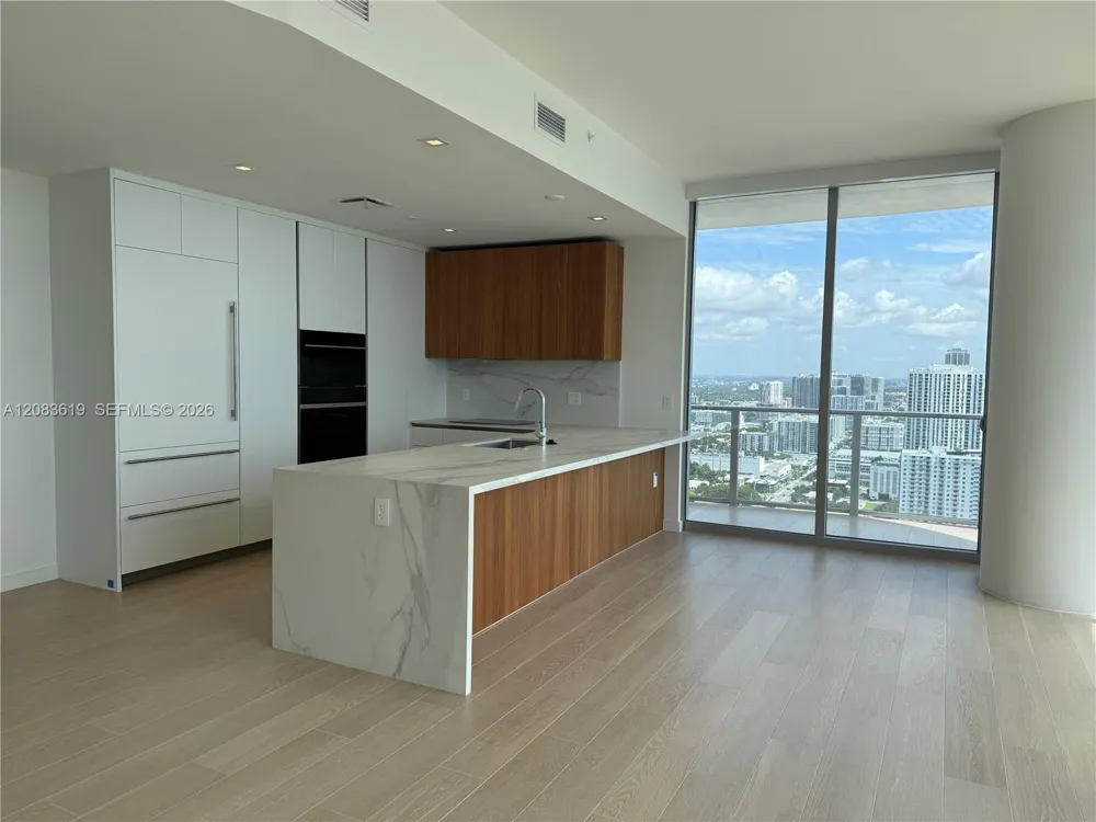 1400 Biscayne Blvd #3506 Miami, FL 33132