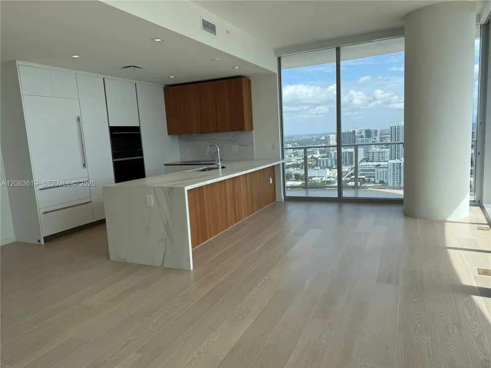 1400 Biscayne Blvd #3506 Miami, FL 33132