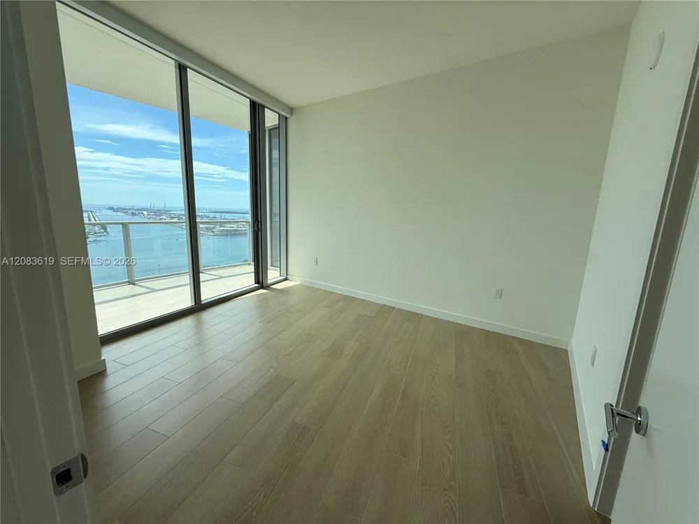 1400 Biscayne Blvd #3506 Miami, FL 33132