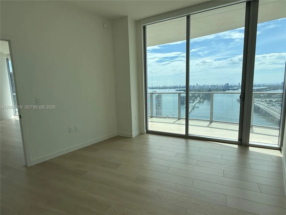 1400 Biscayne Blvd #3506 Miami, FL 33132
